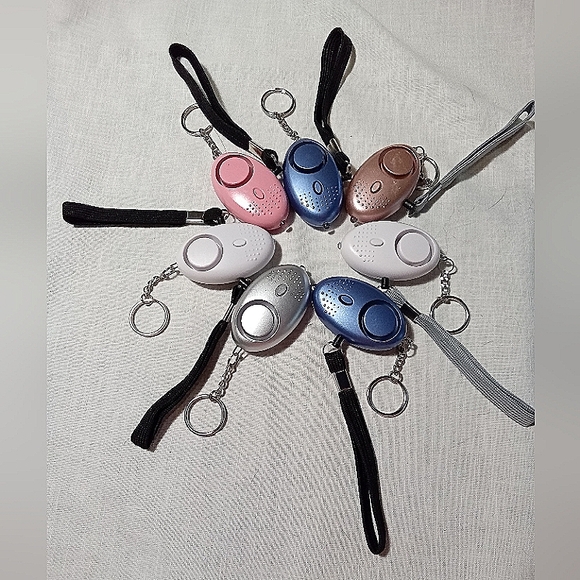 STOCKING STUFFER * Personal Safety Alarm Keychain with Flashlight, - Picture 6 of 6